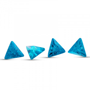 Фианит Треугольник 8.0*8.0 Аквамарин